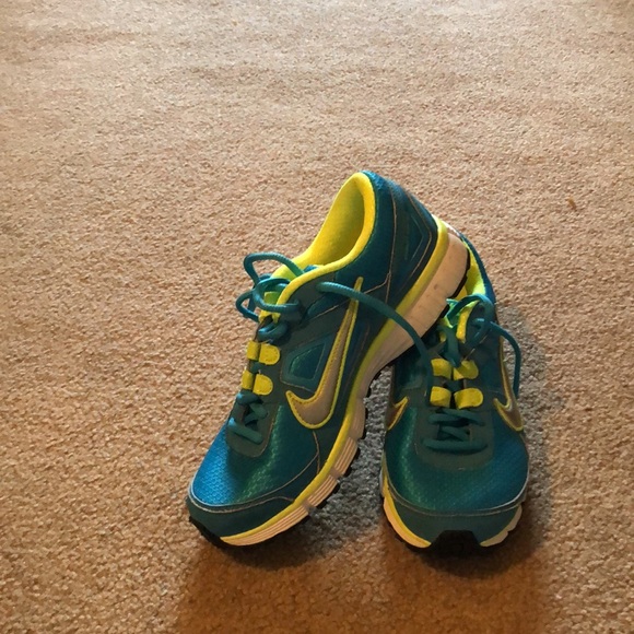 Nike sneakers! - Picture 2 of 5